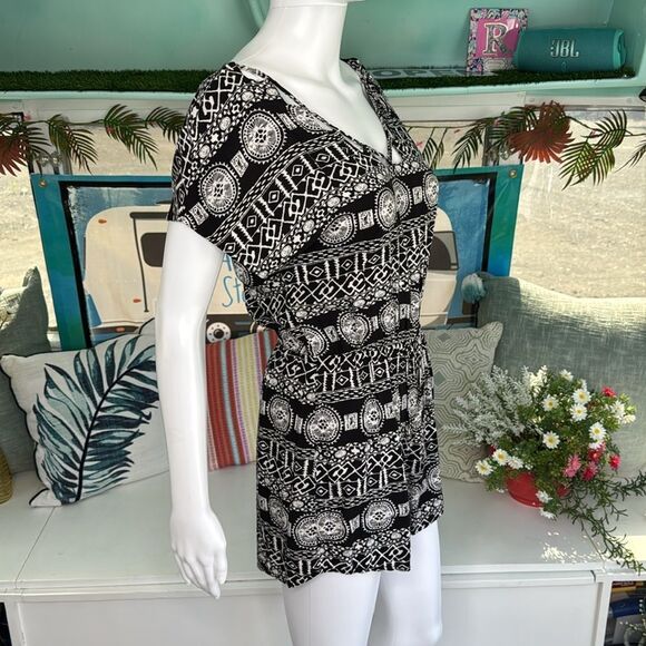 Dainty Hooligan Monochrome Patterned Playsuit - Picture 6 of 12